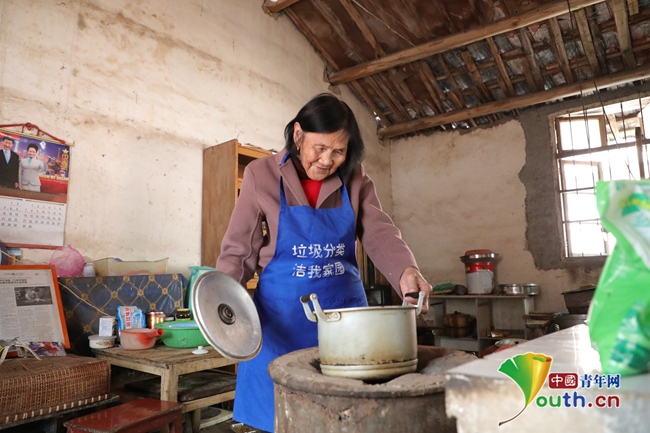 “早餐奶奶”毛师花：二十七年不变的“温度”