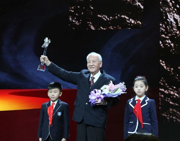 著名核潜艇专家黄旭华:中华民族必定如日出东方一般崛起