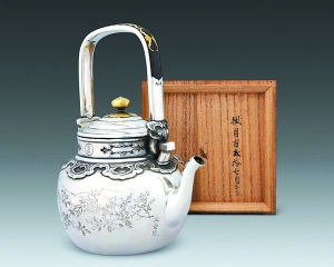 汤沸臻品金银壶