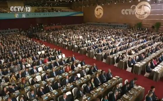 独家视频 | 国际形势风云激荡 从容书写外交华章——习近平主席为全球治理提供中国方案