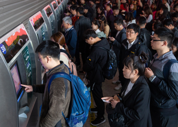 这些行业&ldquo;服务&rdquo;，扎了群众的心 