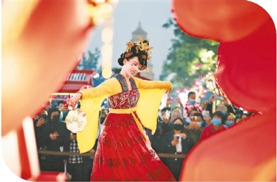 &ldquo;夜经济&rdquo;人气旺起来 