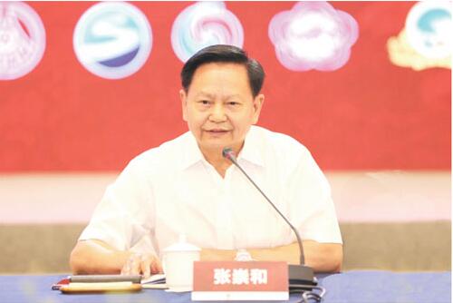 人民至上酿酒 情怀百姓提质