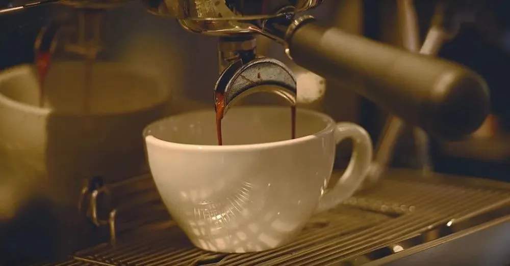 同仁堂养生咖啡馆成网红 枸杞拿铁能否激活老字号潜力？