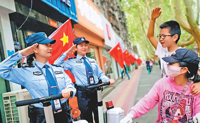 坚守岗位 奋战一线