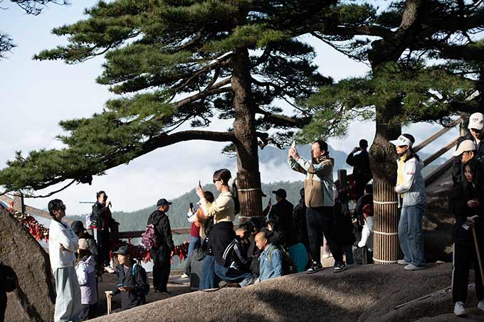 双节临近　沪市公司力拓消费增量