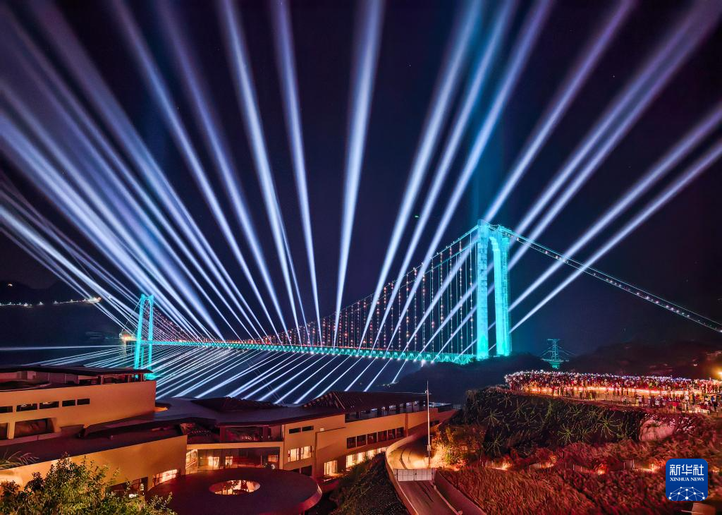 世界第一高桥光影美