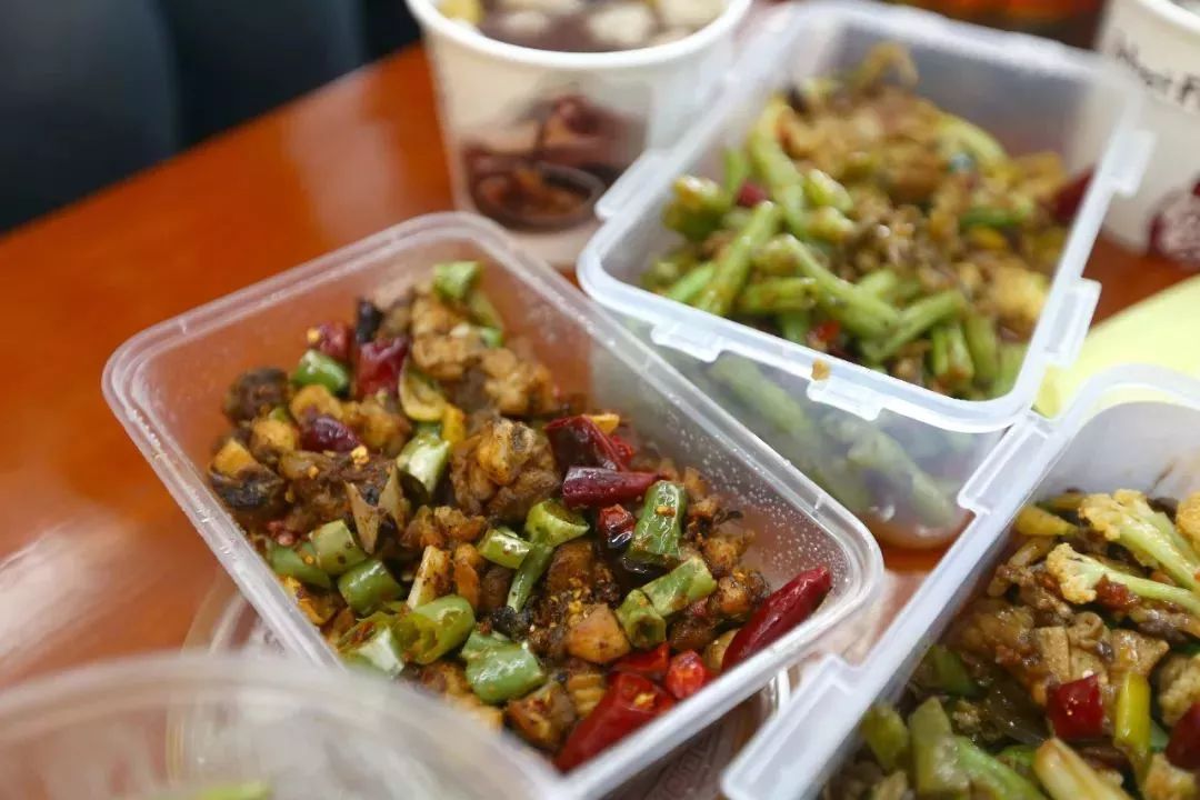 食材来源不明、操作环境差&hellip;&hellip;无堂食黑厨为何屡禁不止？