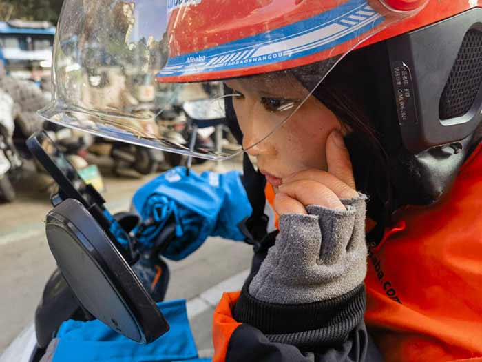 &ldquo;外卖在变，人情味没变&rdquo;&mdash;&mdash;骑手与城市的&ldquo;互暖&rdquo;新春