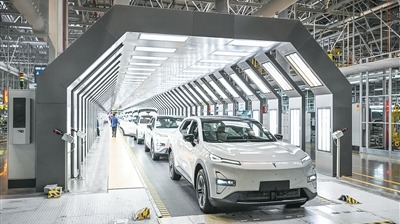 今年上半年我国新能源汽车产销量双超700万辆